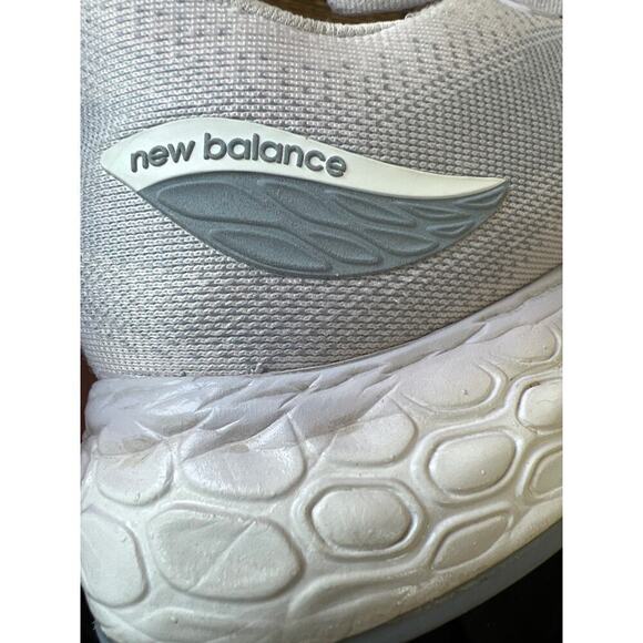 New Balance Fresh Foam X 880v12
Vibrant Pink Orange (Women's)
Size 10 - Picture 8 of 11